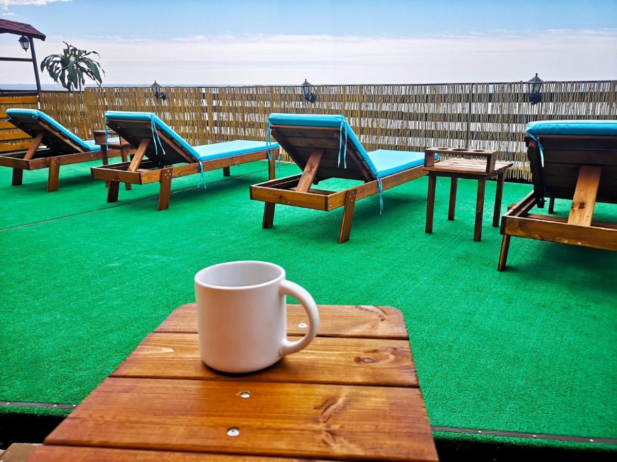 Sea View *